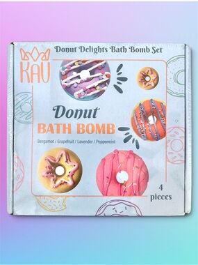Bath Bomb Set (4). New and in Original Packaging. Has Never Been Opened.